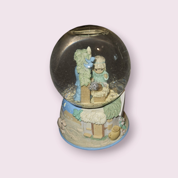 Precious Moments Nativity Musical Waterball Snowglobe O Little Town of Bethlehem - Picture 6 of 12